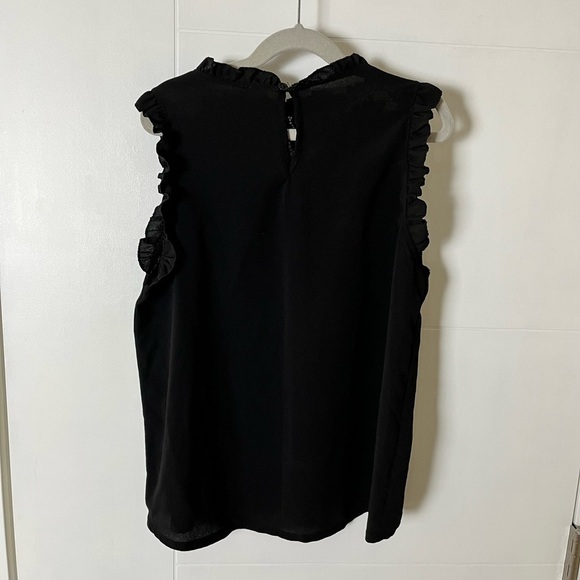 🌸3 for $30🌸 TWIK Lace Sleeveless Blouse - Picture 5 of 7